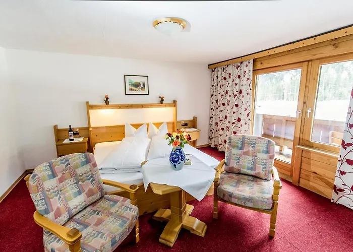 艾鹏纳斯陶弗佐维特酒店